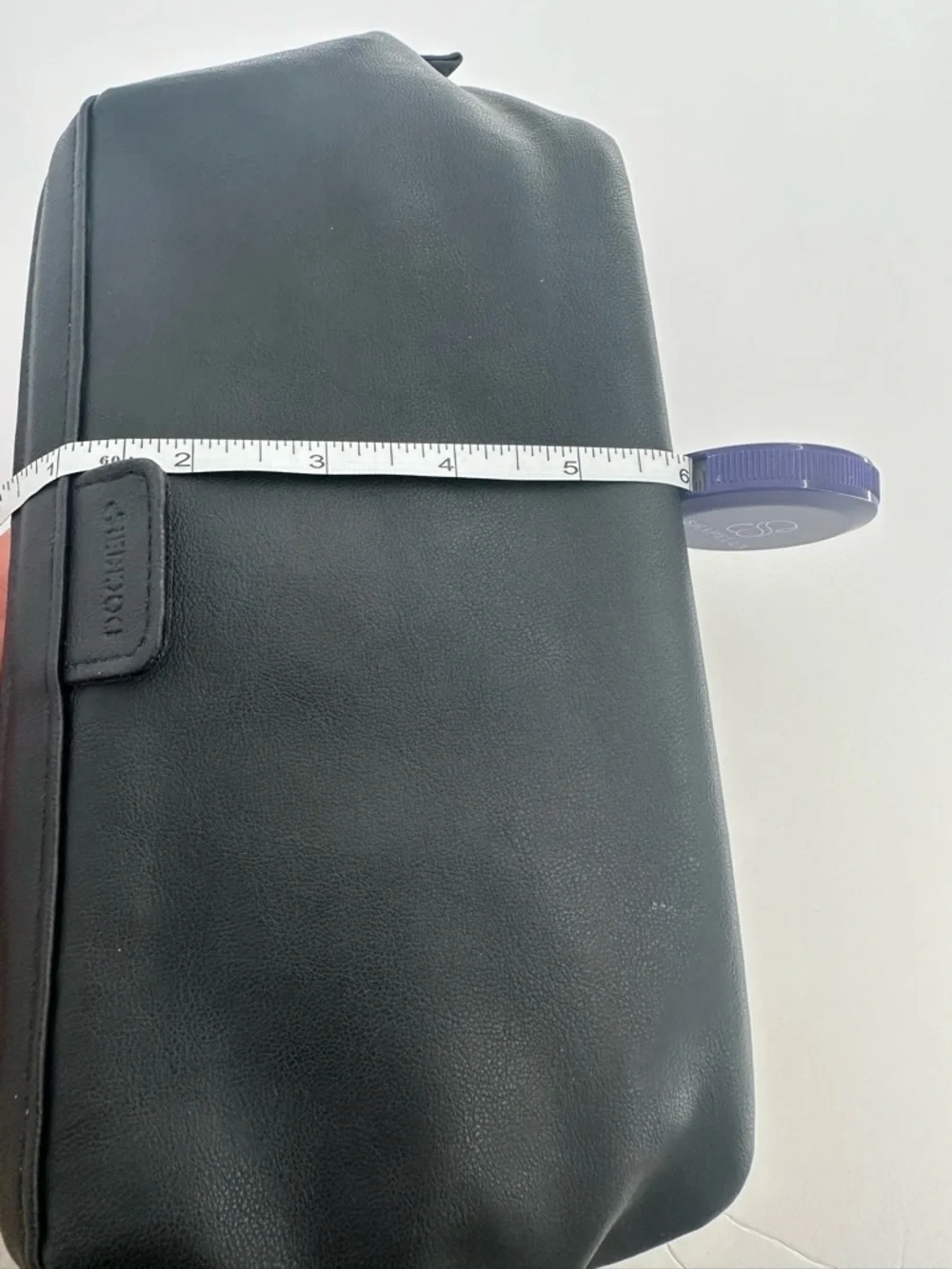 Dockers Black Leather Travel Toiletry Bag with Carry Handle